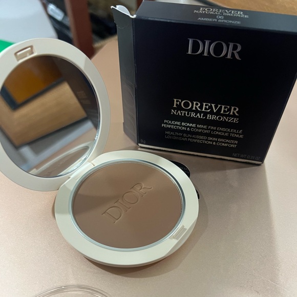 NIB DIOR 06 NATURAL POWDER BRONZER 😍 - Picture 5 of 5